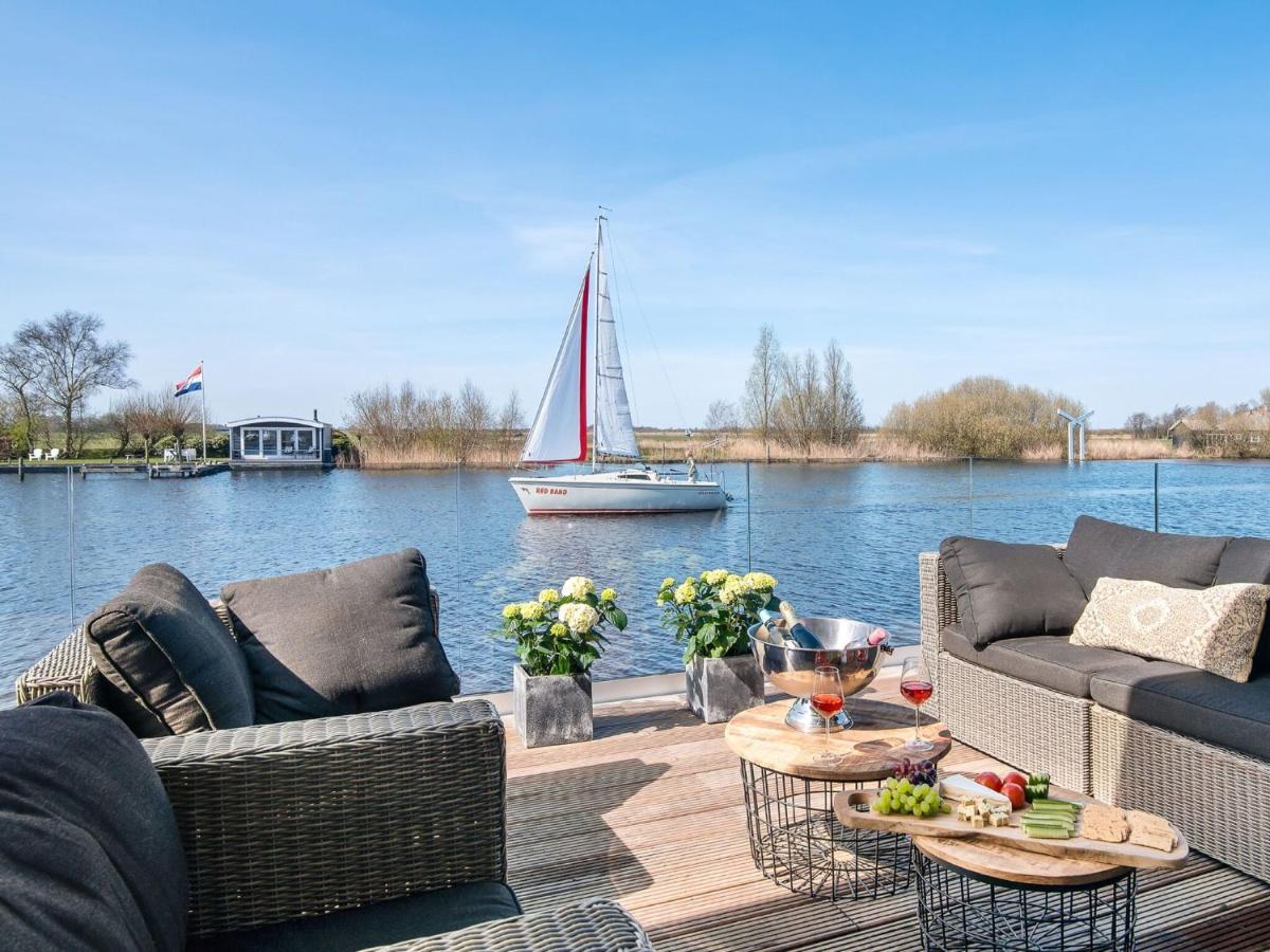 Very Spacious 8-Person Holiday Home In Friesland With Three Bedrooms De Veenhoop Εξωτερικό φωτογραφία